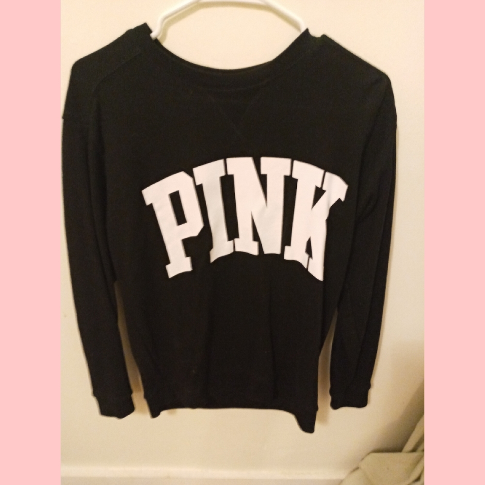VS PINK Pullover
